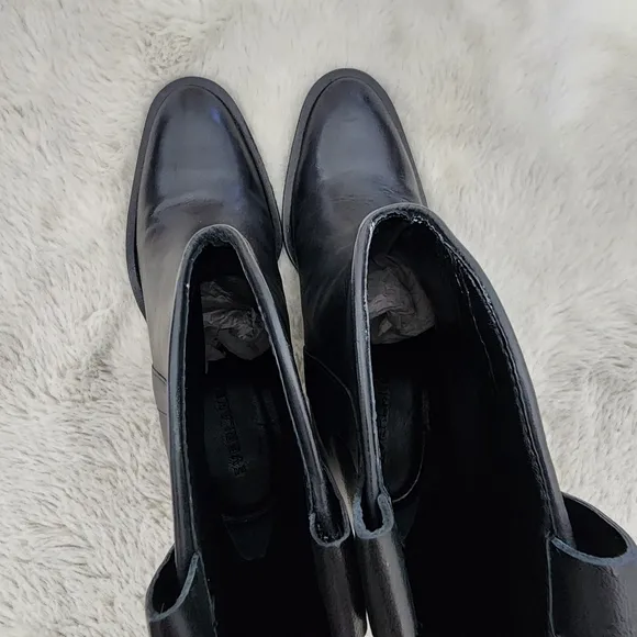 NEW Everlane The Outlaw Elegant Black Leather Ankle Boots