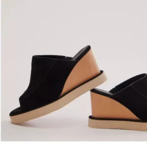 NEW Free People Running In Wedges Sandals Black Suede Wood Finish Wedge