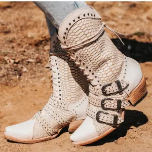 New FreeBird WINNIE boots white snake size 8 new in the box size 8