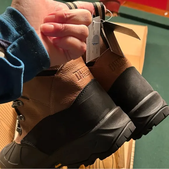 New in Box Duluth Trading Co Men’s Boots, sz 11
