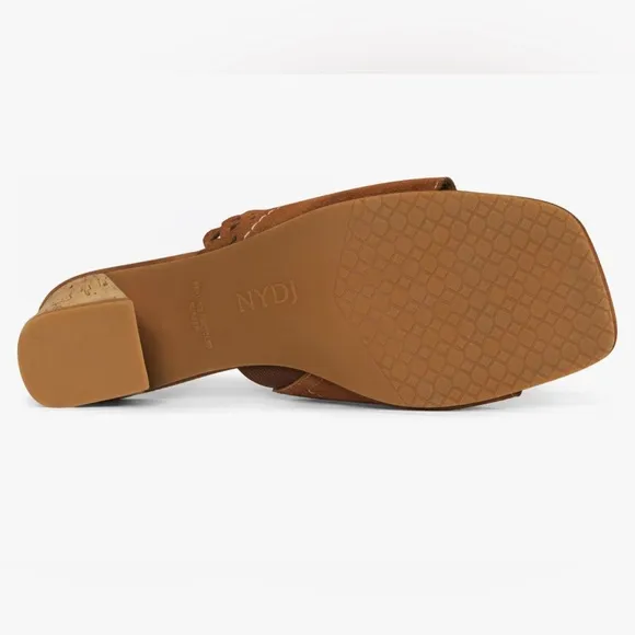 New in box NYDJ Women's Alanah Heeled Suede Mule Sandal size 8.5 Color Cognac