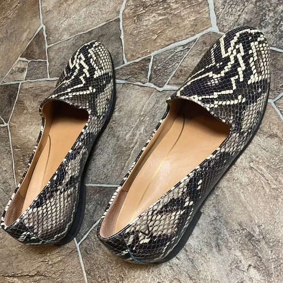 New in Box VIONIC North Willa Boa Loafer Sz 6