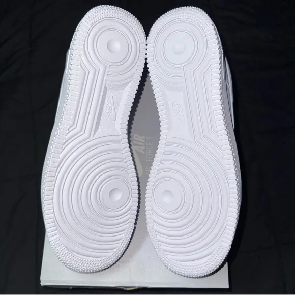 NEW Men's White Nike Air Force 1
