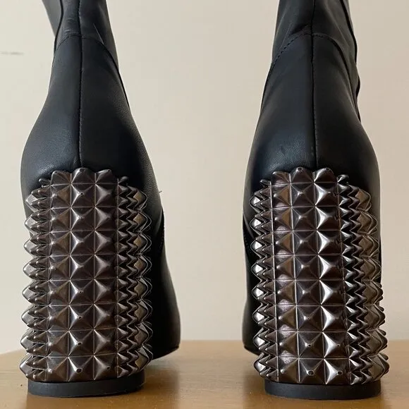New Noa A. Knee Height Leather Boots