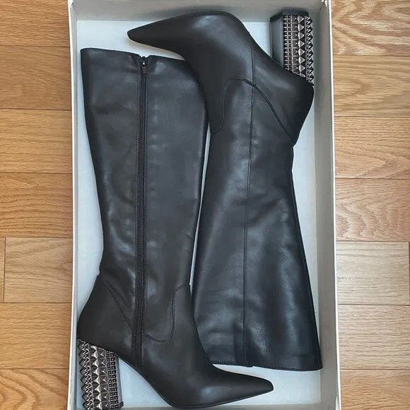 New Noa A. Knee Height Leather Boots