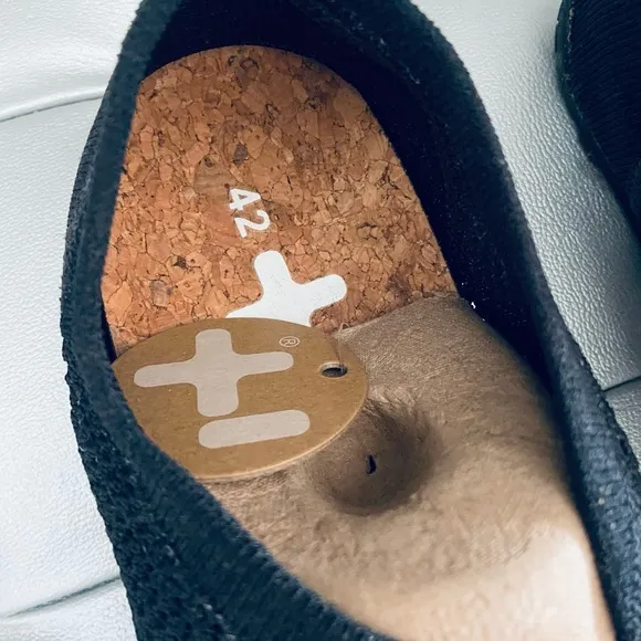NEW! OTZ Shoes Black Mesh Cork Insole Slip-ons Espadrilles