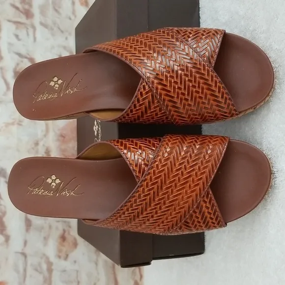 New Patricia Nash Luca Slide Sandals