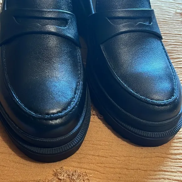 New Portland Leather ZOE CHUNKY LOAFER | size 8.5| black