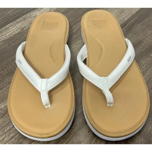 NEW REEF Women's Cushion Cloud Flip Flop Sandal Size 11- White/Tan