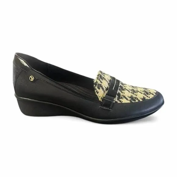 NEW REVERE women's montmarte shoes in houndstooth