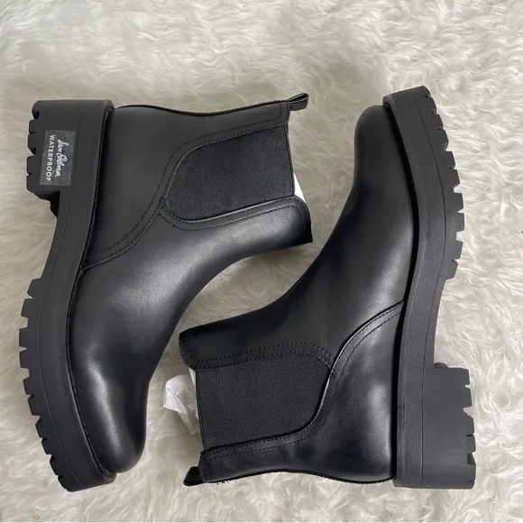 NEW SAM EDELMAN Justina Lug Sole Chelsea Boots Size 7 in black