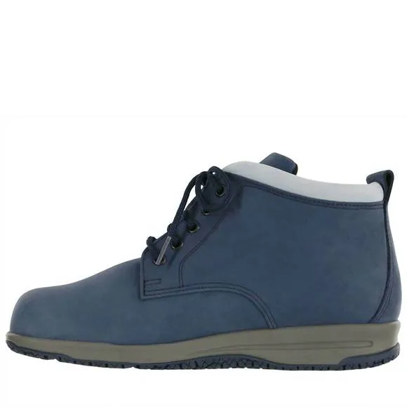 NEW SAS women's gretchen chukka boot in navy