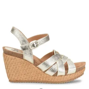 new Sofft Carlana Italian Leather Wedge Sandals  in box 252