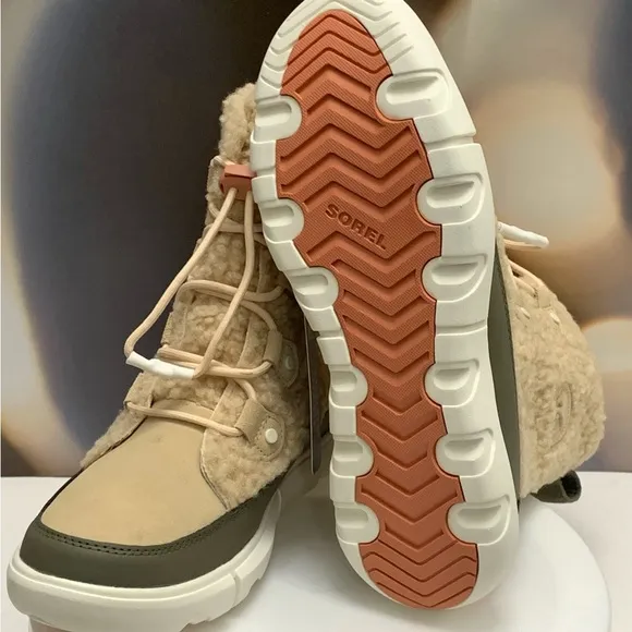 New!! Sorel Explorer Cozy WP Snow boot ,Sand / Youth 7 but Adult 8