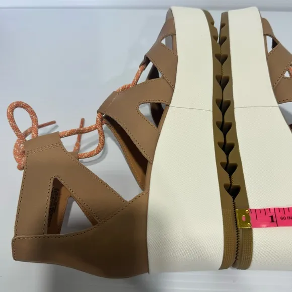 New Sorel Ghillie Tan Leather Lace Up Platform Sandals Size 7.5