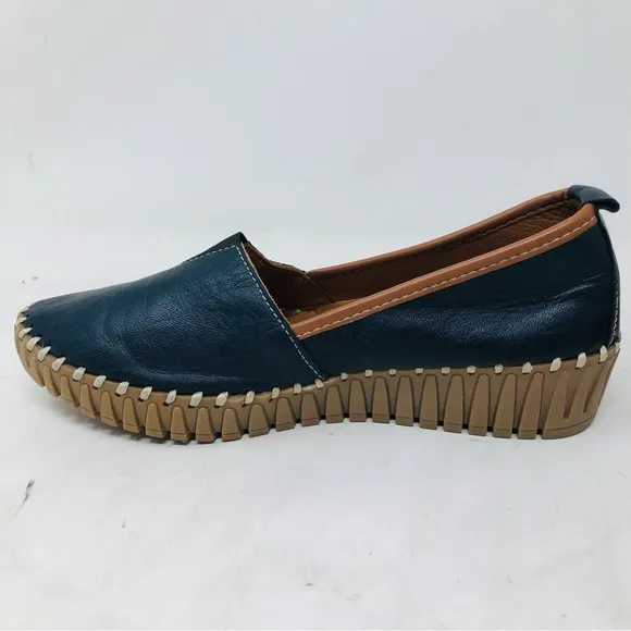 New Spring Step Tispea Leather Wedge Loafers