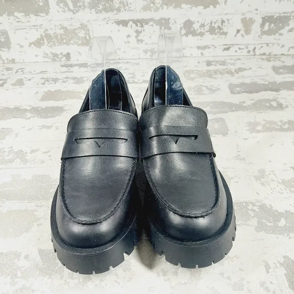 New Steve Madden  Lyris Black Faux Leather Slip On Loafer D158