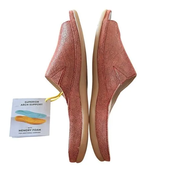 NEW STRIVE women's capri ii sandals in Blush size 10