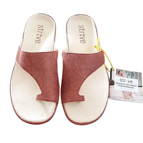 NEW STRIVE women's capri ii sandals in Blush size 10