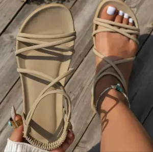 New Summer Women Elegant And Comfortable Large Size Flat Sandals With Straps
