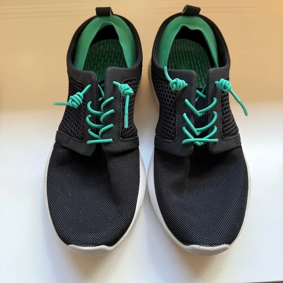 NEW Tropicfeel Monsoon Sneakers Women’s 39 Black and Green