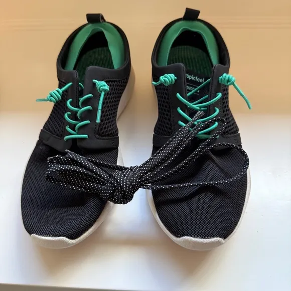 NEW Tropicfeel Monsoon Sneakers Women’s 39 Black and Green