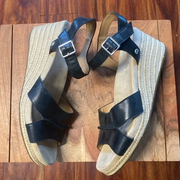 NEW UGG Cloverdale Espadrille Wedge Sandal Black 11