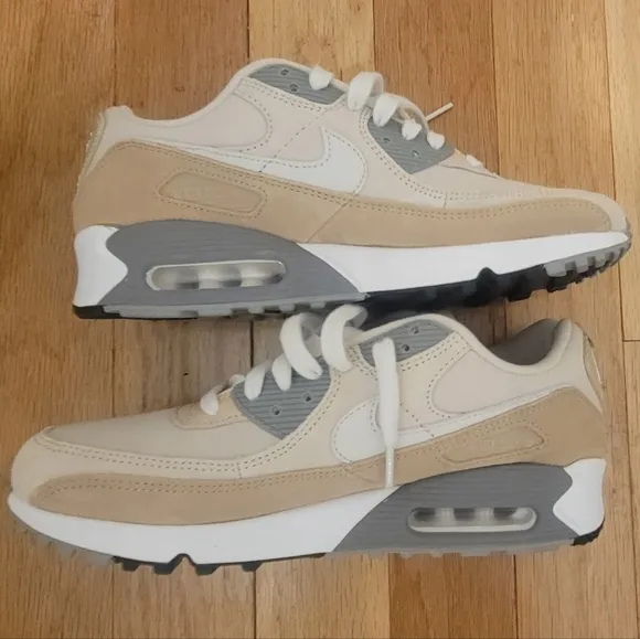👟NEW W/BOX👟 Nike Air Max 90 Premium Sneakers Hemp/White/Sand w/Bonus Laces