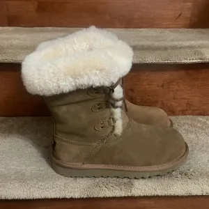 New Without Tag‎ Authentic UGG MontclairWomen  Sheepskin Lace Up Boots S…