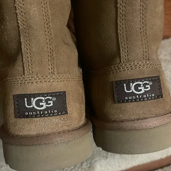 New Without Tag‎ Authentic UGG MontclairWomen  Sheepskin Lace Up Boots S…