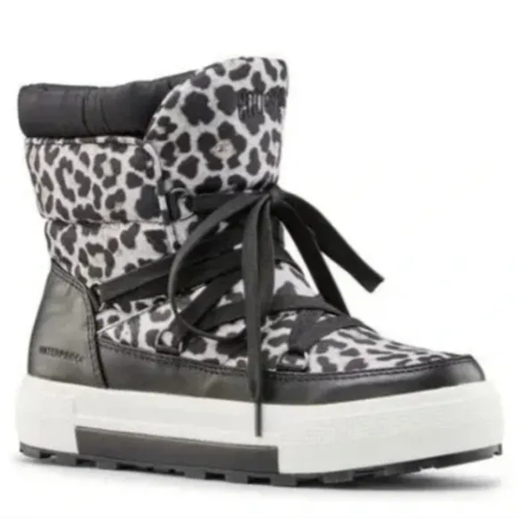 NEW....Cougar Wink Nylon Waterproof Leopard Boots ..Size 7
