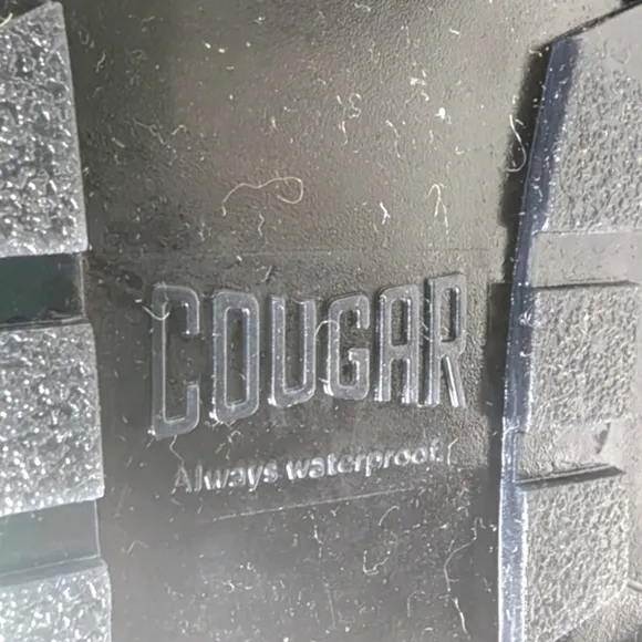 NEW....Cougar Wink Nylon Waterproof Leopard Boots ..Size 7