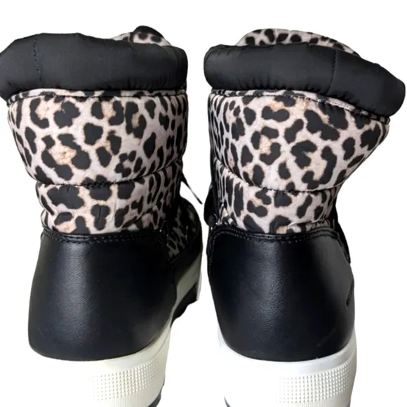 NEW....Cougar Wink Nylon Waterproof Leopard Boots ..Size 7