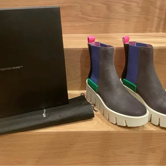NEW—GRIP CHELSEA LO II by United Nude (W10)