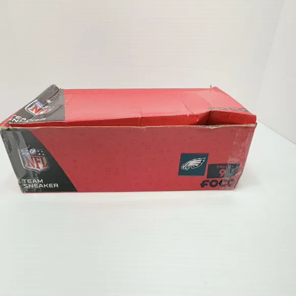 NFL Philadelphia Eagles Logo Canvas Low Top Sneaker Foco / Men's 9, Super Bowl