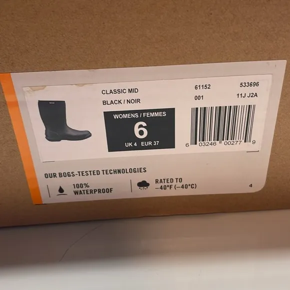 NIB BOGS Black Classic mid Waterproof Boots