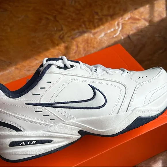 NIB Nike Air Monarch IV White and Navy Sneakers Sz 10.5 W
