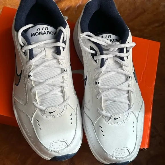 NIB Nike Air Monarch IV White and Navy Sneakers Sz 10.5 W