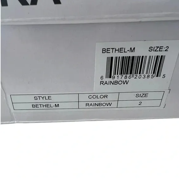 NIB Tundra Bethel Rainbow Little Kid Snow Boots size 2