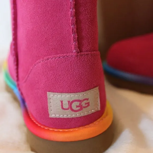 NIB UGG WOMEN'S SUEDE SHEARLING RAINBOW WINTER‎ BOOTS FUSCHIA PINK PURPLE