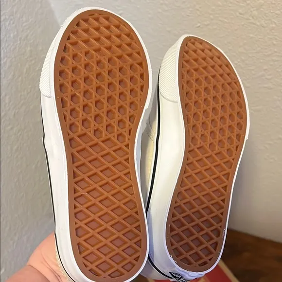 NIB Vans Atwood Woven Turtledove Sneakers Boy's Size 2