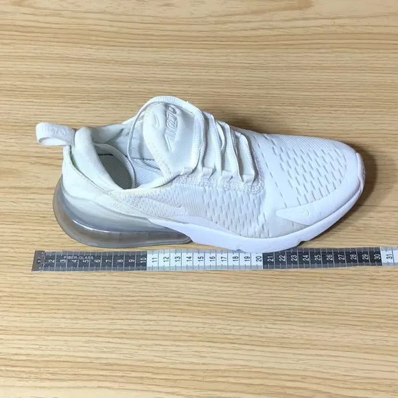 Nike Air 270 Sneakers 943345-103 Unisex Size 6Y.