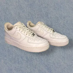 Nike Air Force 1 ’07 White Low-Top Leather Sneakers, Size 8