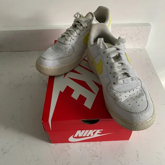 Nike Air Force 1 Low Top Sneakers White Yellow Leather Women's Sz 9.5 315115-153