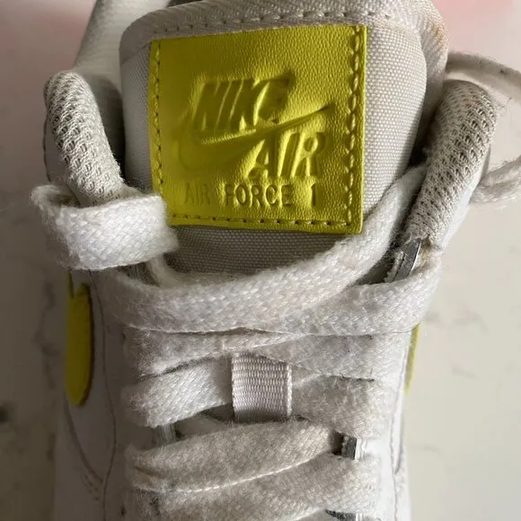 Nike Air Force 1 Low Top Sneakers White Yellow Leather Women's Sz 9.5 315115-153