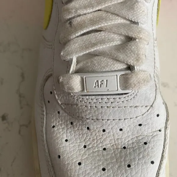 Nike Air Force 1 Low Top Sneakers White Yellow Leather Women's Sz 9.5 315115-153