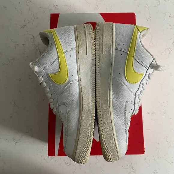 Nike Air Force 1 Low Top Sneakers White Yellow Leather Women's Sz 9.5 315115-153