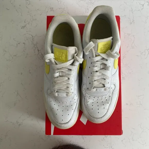 Nike Air Force 1 Low Top Sneakers White Yellow Leather Women's Sz 9.5 315115-153