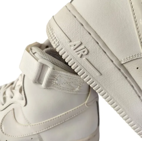 Nike Air Force 1 White High-Top Sneakers Size 6Y Big Kids Boy LE Triple White