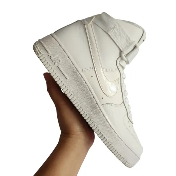 Nike Air Force 1 White High-Top Sneakers Size 6Y Big Kids Boy LE Triple White